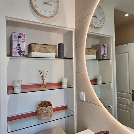 Renove Dernier Etage En Et Au Calme Διαμέρισμα *